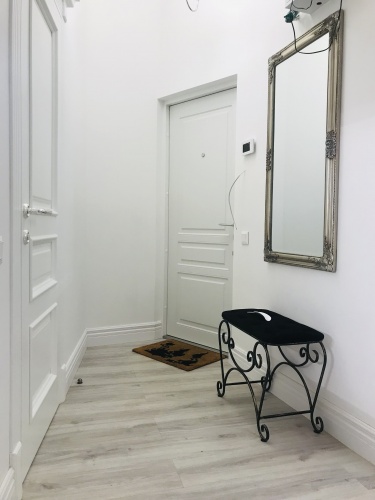Rent 1-for apartments in the heart of the Square of Independence - Real Estate Stolny Grad photo 10