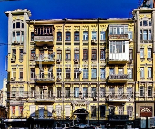 Продаж 2-к квартири на Саксаганського з фасадними вікнами - АН Стольний Град фото 1