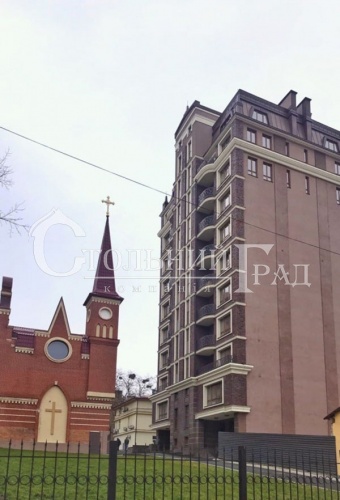 Sale of a 2-room view apartment in the club house Turgenev - Real Estate Stolny Grad photo 4