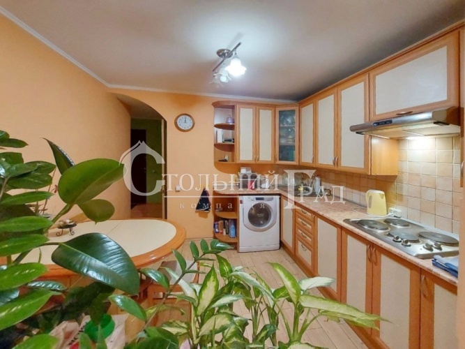 For sale 2-bedroom apartment near Goloseevsky Park - Stolny Grad photo 1