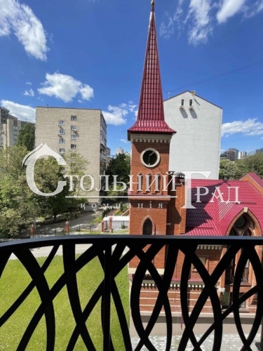 Sale of a 3-room apartment in a club house on Turgenevskaya Street - Stolny Grad photo 12