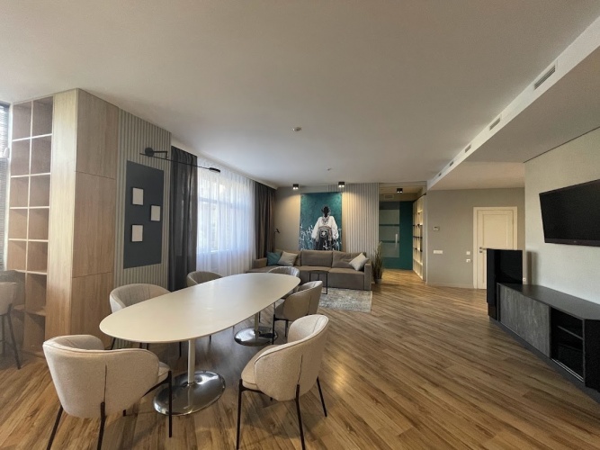 Rent stylish apartments in the center of Kiev - Real Estate Stolny Grad photo 3