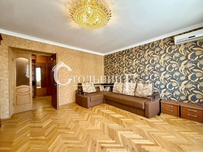 Оренда просторої сімейної 3-кімнатної квартири на Печерській площі — АН «Стольний Град» фото 2