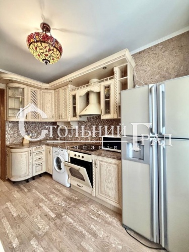 Оренда просторої сімейної 3-кімнатної квартири на Печерській площі — АН «Стольний Град» фото 6