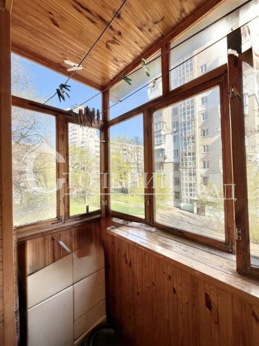 Two-room flat with en-suite bathroom for sale in a family-style residence in Kyiv – Stolny Grad Estate Agency photo 8