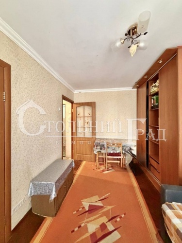 Two-room flat with en-suite bathroom for sale in a family-style residence in Kyiv – Stolny Grad Estate Agency photo 5