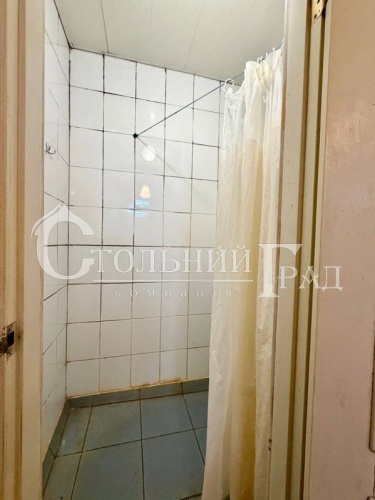 Two-room flat with en-suite bathroom for sale in a family-style residence in Kyiv – Stolny Grad Estate Agency photo 12