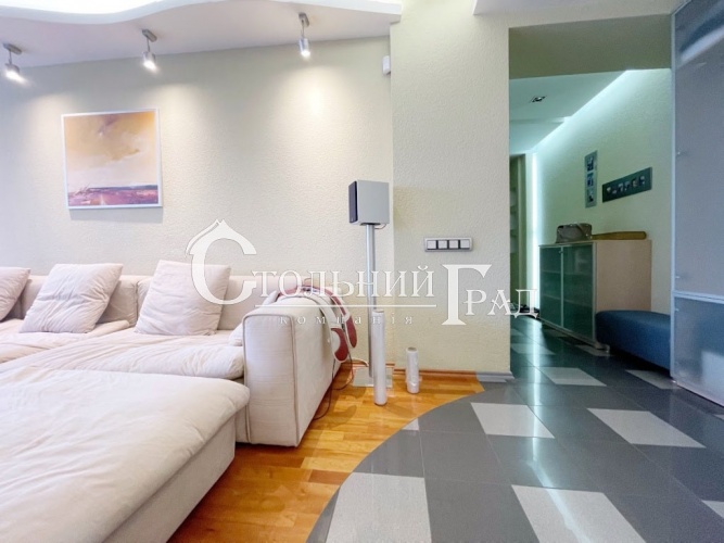 Продам 3-к квартиру в самом центре Киева - АН Стольный Град фото 1