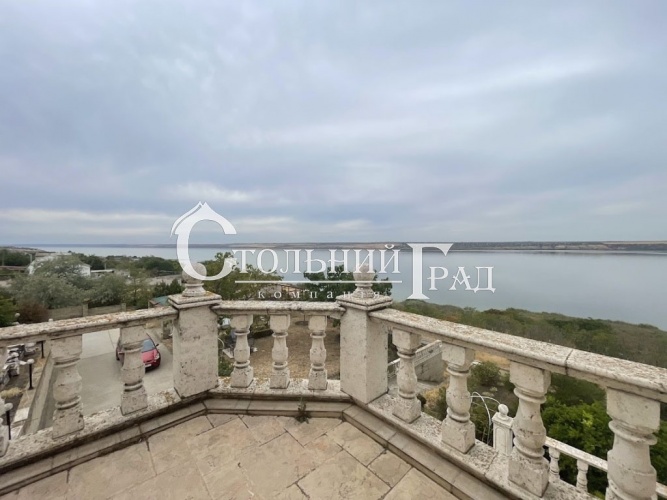 Villa for sale on the shore of the Khadzhibeyevsky Estuary - Stolny Grad Real Estate Agency photo 9