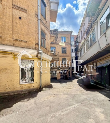 Rent 1-for apartments in the heart of the Square of Independence - Real Estate Stolny Grad photo 11