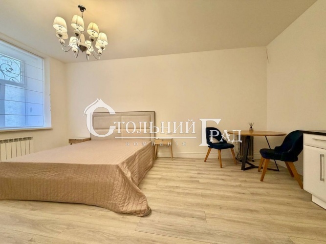 Rent 1-for apartments in the heart of the Square of Independence - Real Estate Stolny Grad photo 1