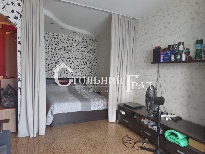 1-Bedroom Apartment for Sale on Nikolai Bazhan Avenue - Stolny Grad Real Estate Agency photo 1