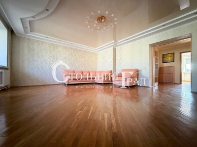 For Sale: A Great 3-Bedroom Family Apartment in a Brick Building with Gas in Poznyaki - Stolny Grad Real Estate Agency photo 1